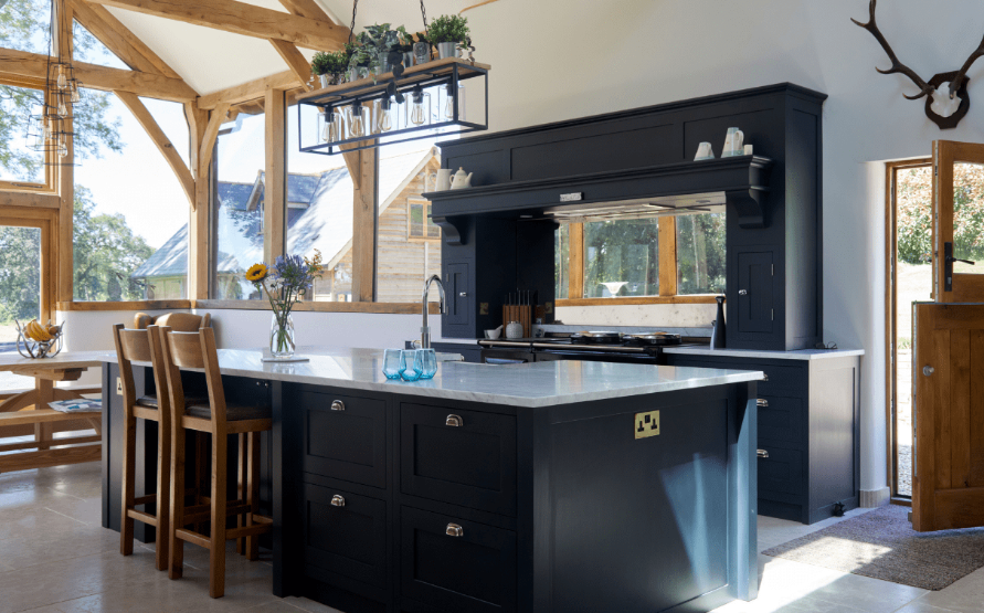 Timeless Interior Ideas for Homes Boasting Elegant Shaker Kitchens